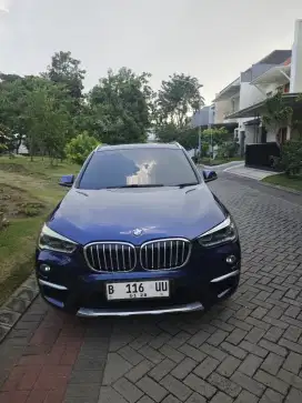BMW X1 Sdrive18i Xline warna biru mulus pemakaian pribadi plat B