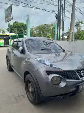Nissan Juke RX Automatic abu abu