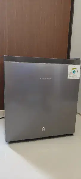 Kulkas Mini Bar 42 Liter