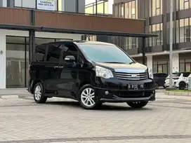 Langka Type Tertinggi Toyota Nav 1 2.0 V Limited at matic 2016 Mulus