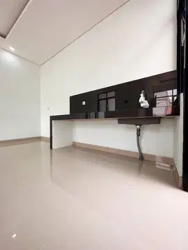 RUMAH 2 LANTAI PROMO DISKON & PROMO CICILAN DI CIPAYUNG JAKARTA TIMUR