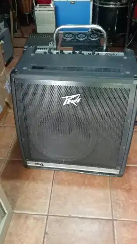 Ampli keyboard peavey KB4 speaker 15 inch