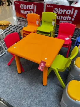 Bangku Sekolah Anak