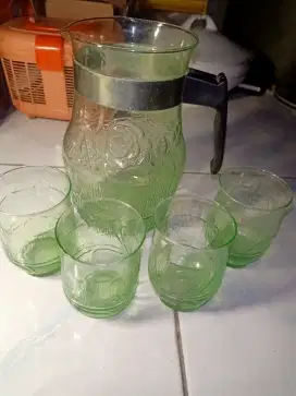 Pajangan gelas kristal jadul