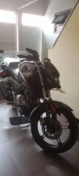 MOTOR VIXION 2015