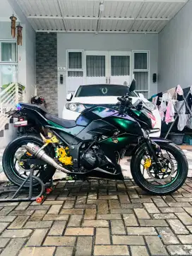 Kawasaki Z250 Tahun 2015 warna bunglon