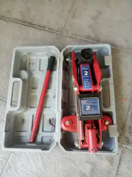 Dijual Werk Line Dongkrak mobil buaya 2 ton Hydraulic Floor Jack