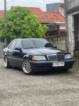 Mercedes-Benz C200 1996 Bensin