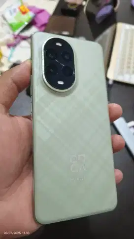 Huawei nova 13 pro, like new - belum sebulan.