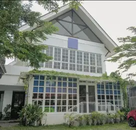 Disewakan bangunan usaha 2 lantai dikota jogja