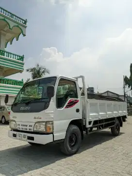 Isuzu elf nkr long bak