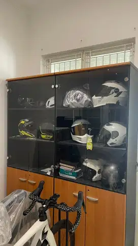 lemari filing cabinet
