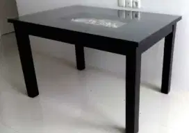 Meja Makan Kerang MDC
