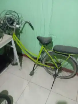Sepeda mini dewasa
