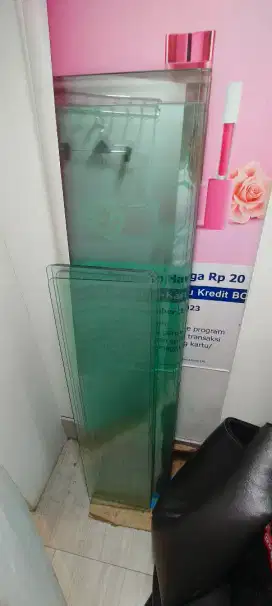 Kaca Toko Tebal Multifungsi
