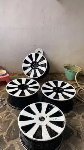 Velg Mobil Avanza/Xenia R16