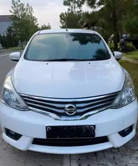 Nissan Grand Livina XV 2016