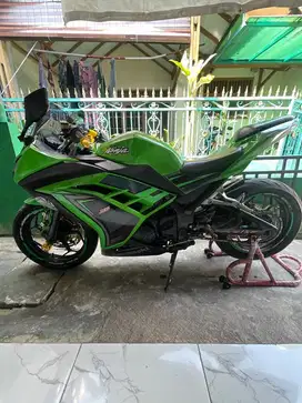 Jual ninja fi 250 SE th 2017 warna hijau