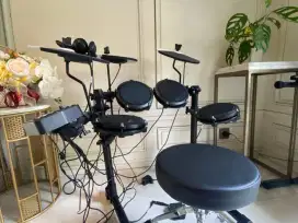 Drum kit ALESIS debut kit