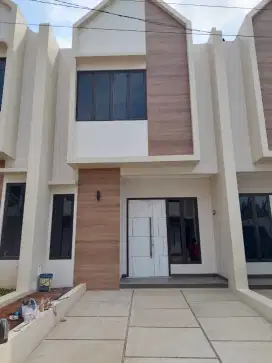 RUMAH BERSIH NYAMAN DI JATIASIH
