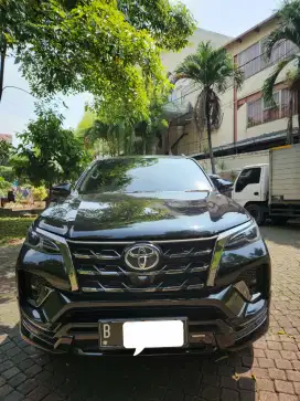 Fortuner 2.8 GR Sport Low KM