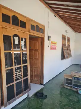 Dikontrakan rumah luas, 4 kamar di Joyogrand