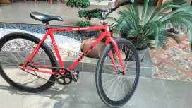 Sepeda FIXIE rem TROPEDO mulus 95% baru