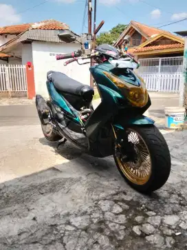 Mio bekas kontes