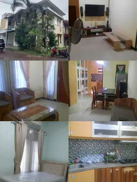 Disewakan rumah 2 lantai full furnised