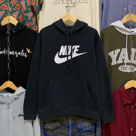 Hoodie Nike (Hitam)