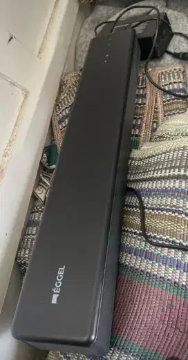 Soundbar eagle stage