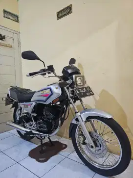 Di jual cepat Yamah Rx king Silver langka