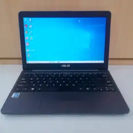 Netbook Asus E203nah