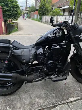 Custom Bobber Benelli Motor Yamaha Byson