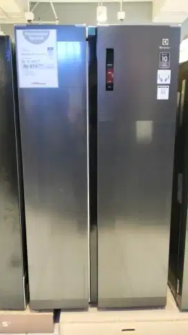 ELECTROLUX REFF SBS 670L