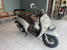 HONDA SCOOPY PRESTIGE