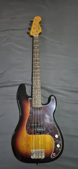 Squier Precision Bass Classic Vibe