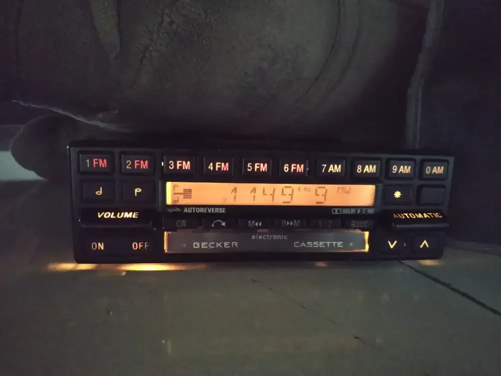 Tape radio becker inject bluetooth