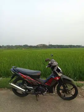 Bismillah.. Numpang jual motor nih om/tante abang adek..