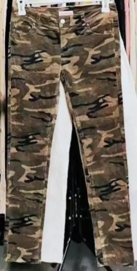 Celana panjang bahan Corduroy premium branded motif Camo Army size 30.