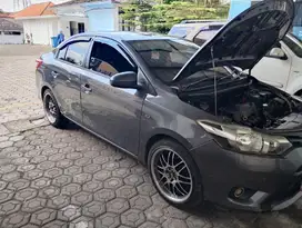 Toyota Vios limo 2015 Bensin