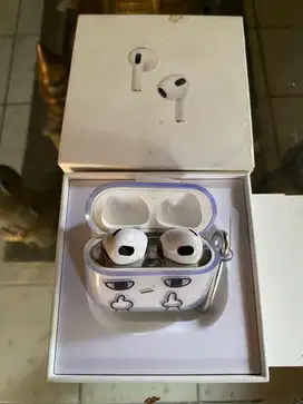 Airpods 3rd wireless charging case
