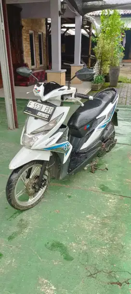 {Honda} Beat Eco 2017 Mesin Halus
