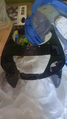 Fairing depan atas Kawasaki Ninja 2 Tak 2010
