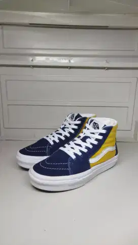 SEPATU VANS HIGH SIZE 31,5