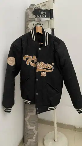 DI JUAL JAKET VARSITY
