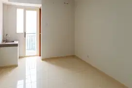 FREE IPL Studio Unfurnish Apartemen Green Lake View Ciputat