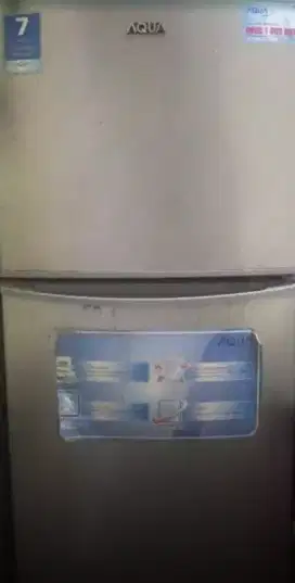 kulkas 2 pintu aqua