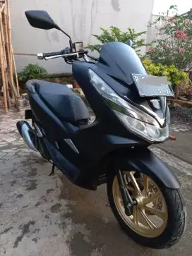 Pcx 2020 hitam doff velg gold mewah