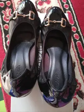Sepatu Elizabet Hitam ukuran 40, net 155K